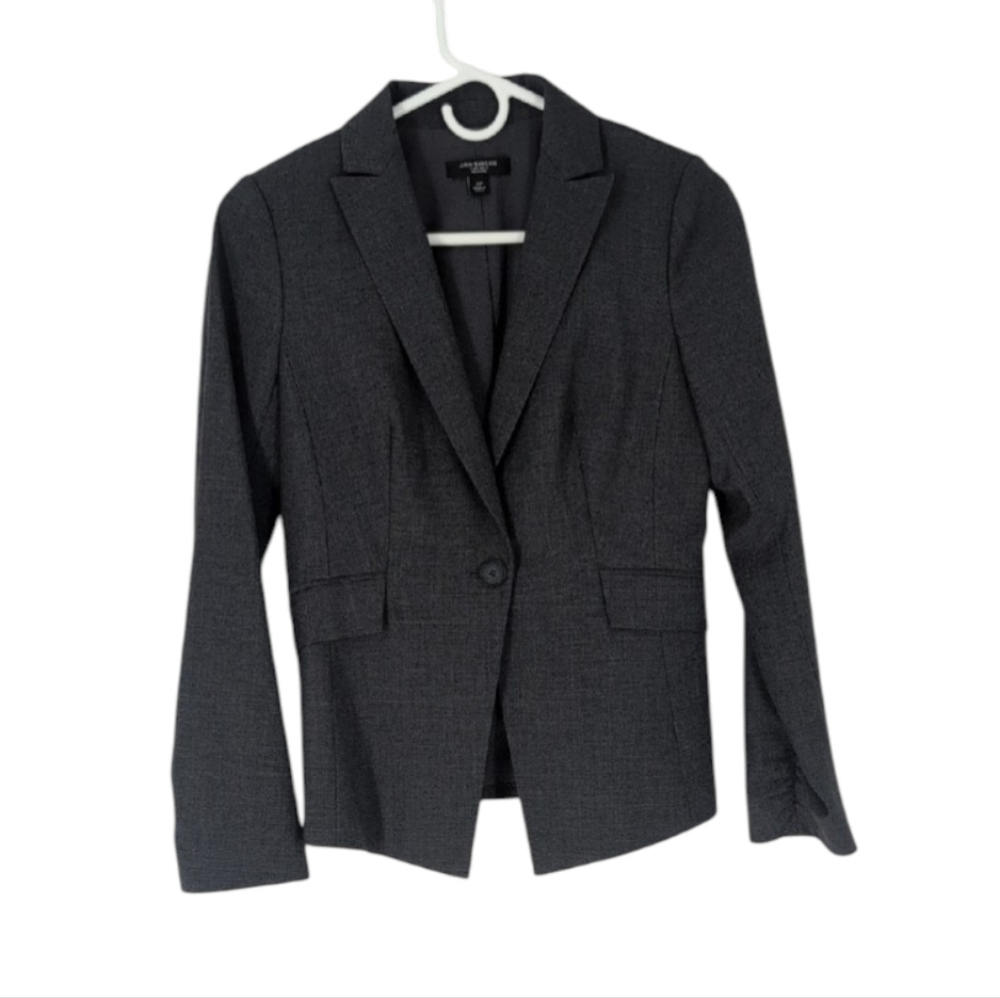Ann Taylor Blazer Size 2P Great Condition !!!